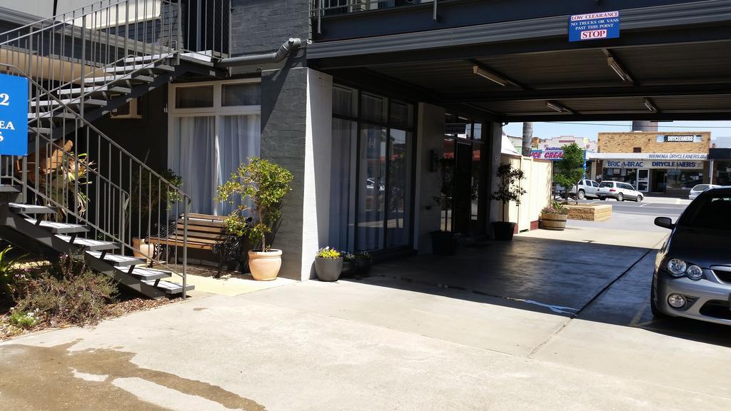 贝尔莫尔汽车旅馆 亚勒旺加 外观 照片